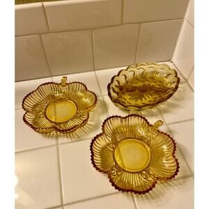 Vintage Set Of 3 Indiana Glass Marigold Glass Dishes Clover 6”, Yellow